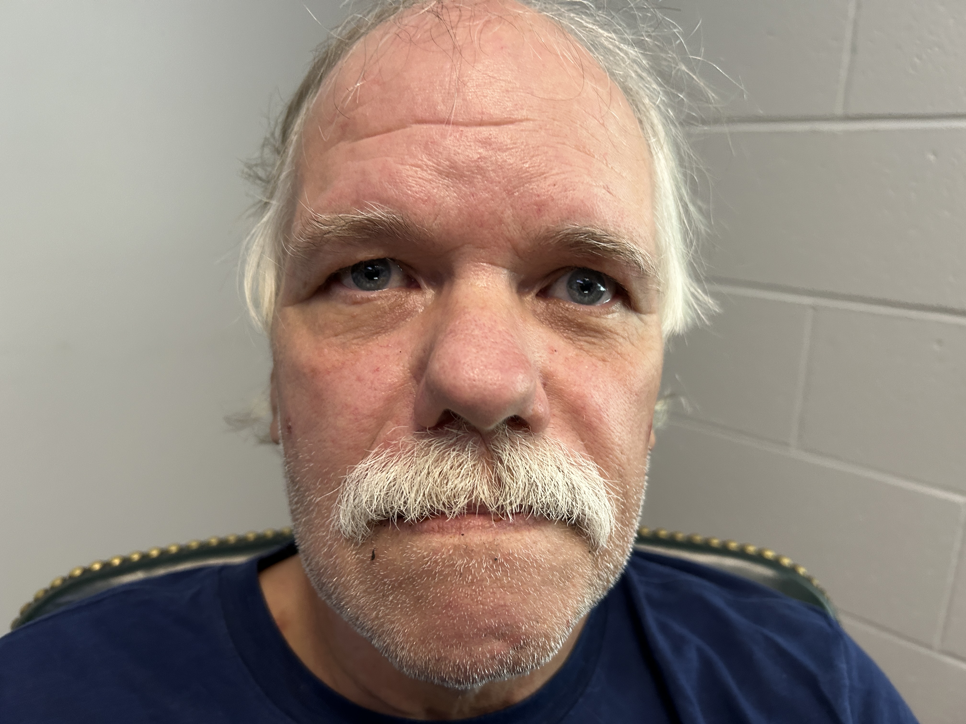 Most recent image of TUNING, BRETT LYNN